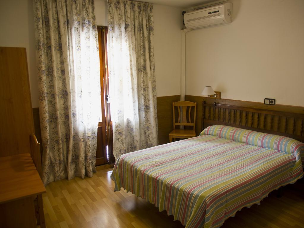 Hostal Lizana Huesca Kamer foto